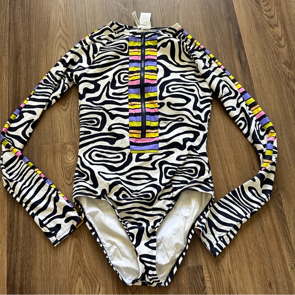 Trina Turk Swim Long Sleeve Half-Zip One Piece Paddle Suit Medium Zebra Beach - Picture 1 of 10